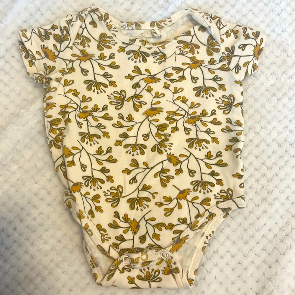 Jessica Simpson onesie
